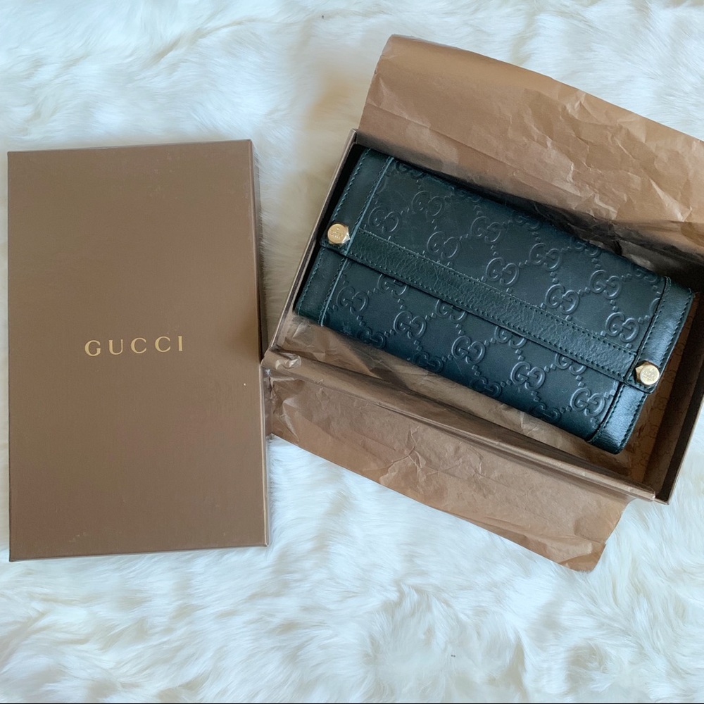 ✨AUTH✨ #2 Gucci continental wallet